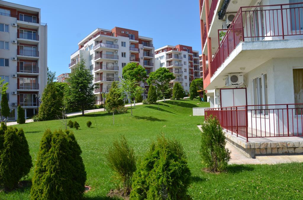 Single Private Apartments In Marina View Fort Beach Sveti Vlas Buitenkant foto