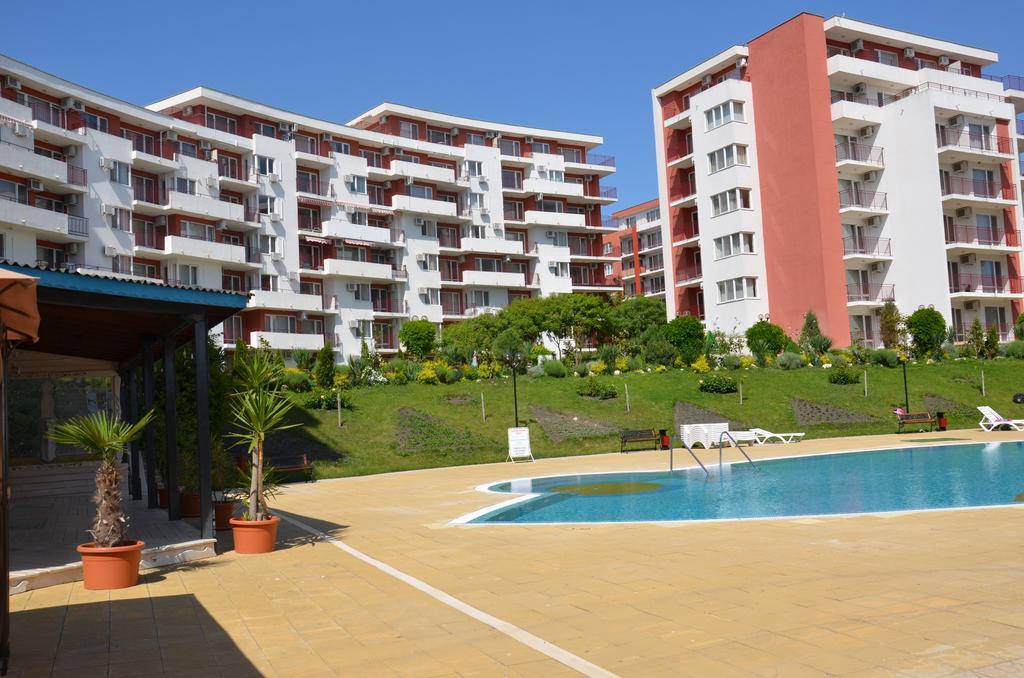 Single Private Apartments In Marina View Fort Beach Sveti Vlas Buitenkant foto